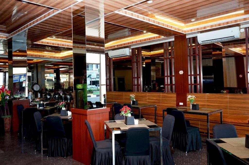 Ren'Z Hotel Bangka Island  المظهر الخارجي الصورة